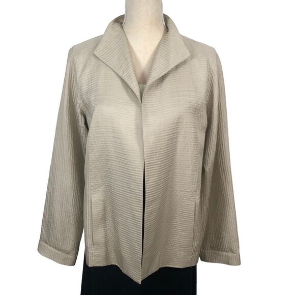 Eileen Fisher Silk Open Front Jacket in Champaign Size Medium - Picture 3 of 13